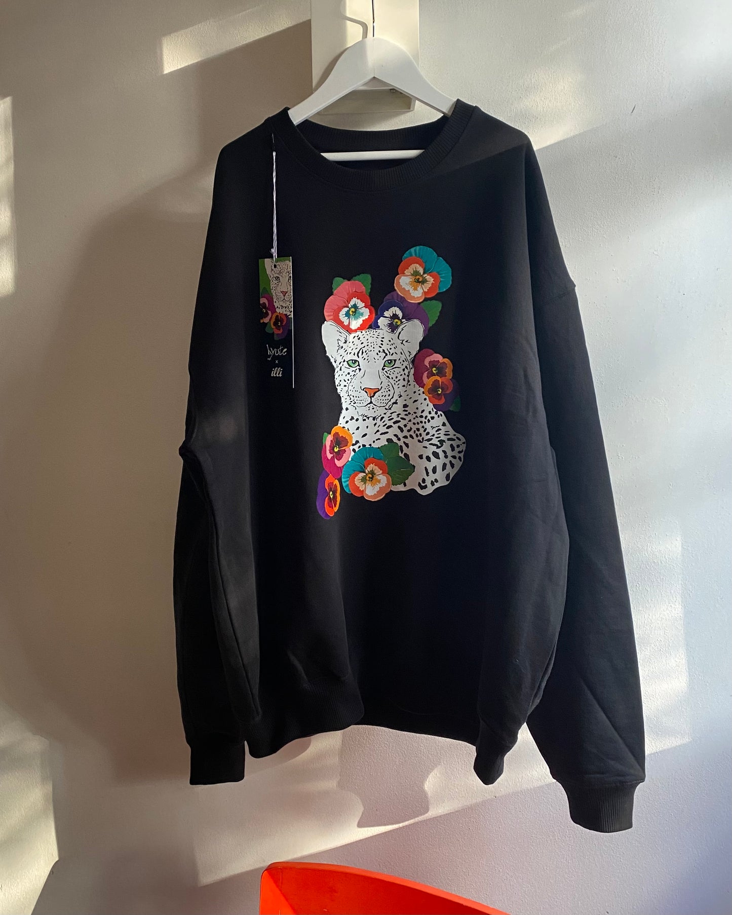 Sweater "LEO KIMBU"