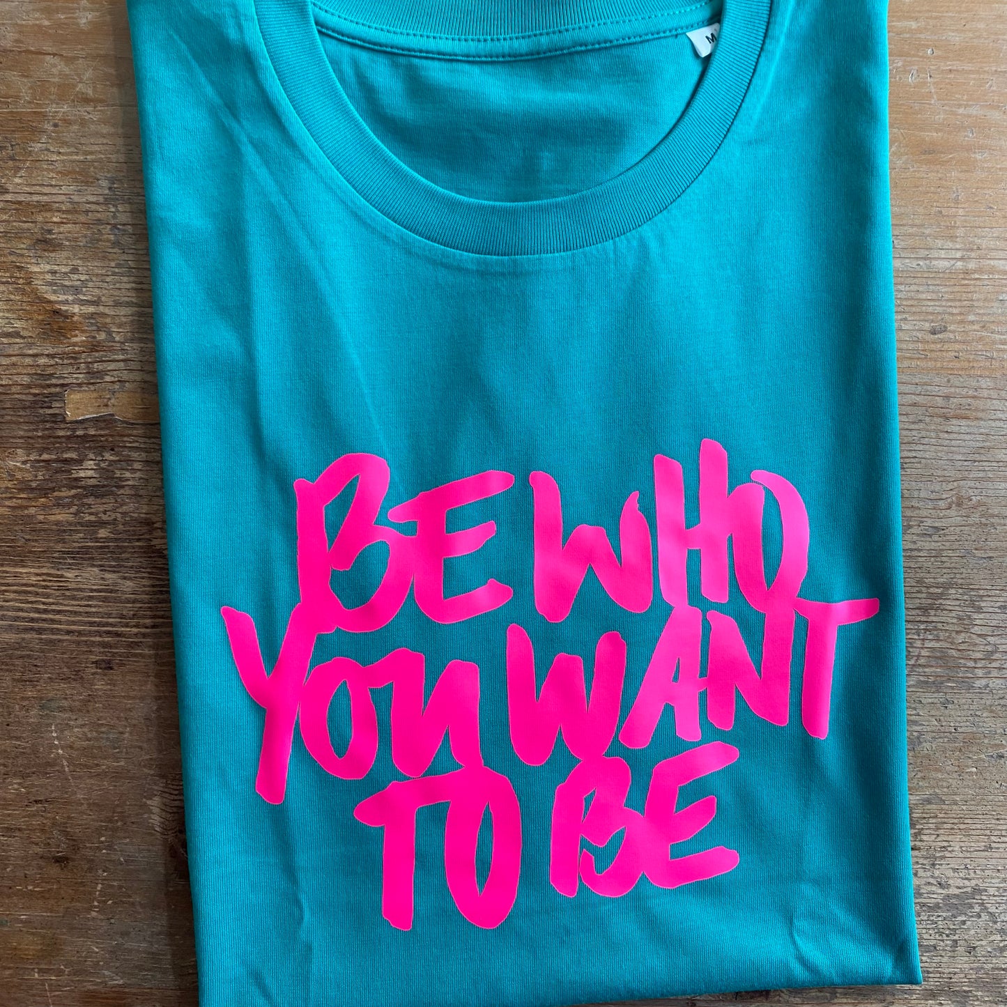 Kyute T-shirt "Be Who You Want To Be"